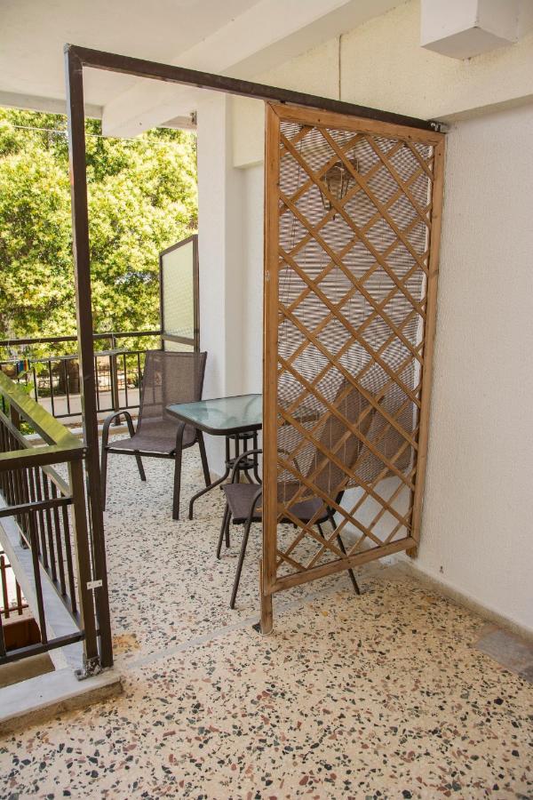 Apartments Tania Paralia Dionysiou Exterior foto